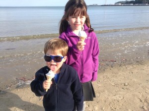 Daniel and sophie with ice cream