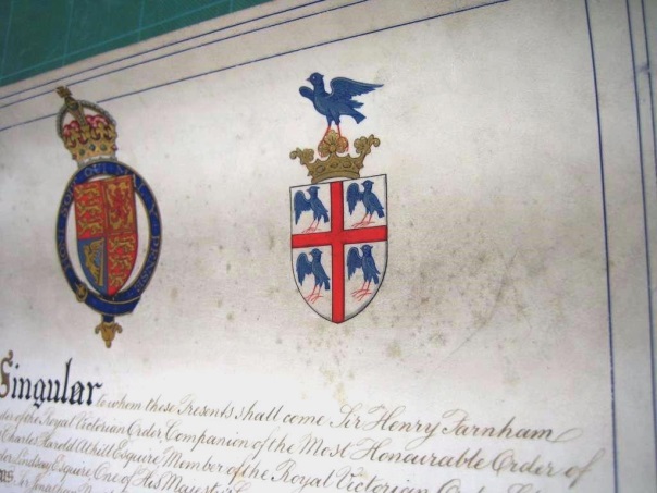University Grant of Arms, after cleaning